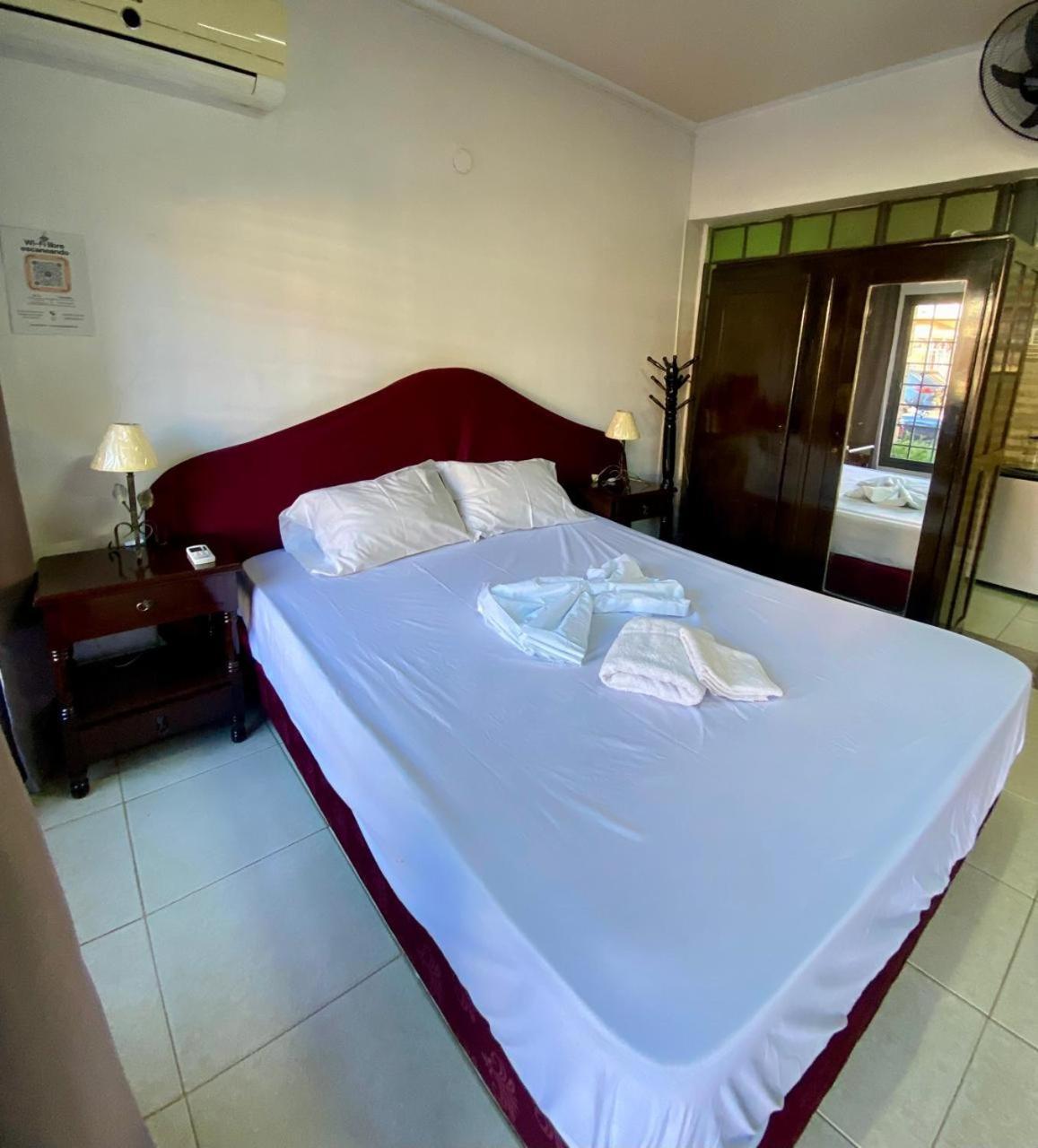 Mangoty Apartamento Luque Exterior photo